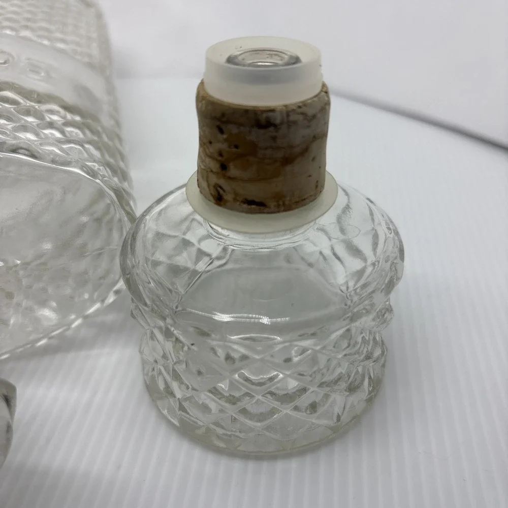 Vintage Anchor Hocking Bourbon Decanter Glass Diamond Cut 1969 Barware Accessory